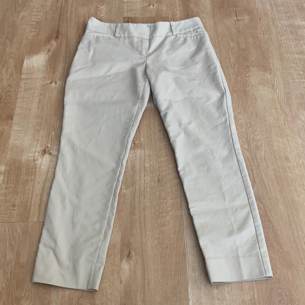 The Limited khaki ankle length pants, size 4